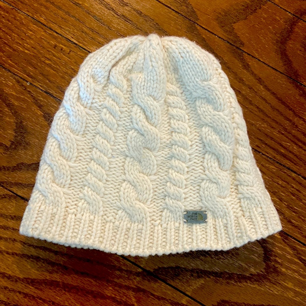 White north face hat
